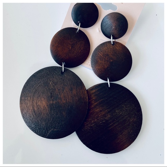 Boho Layered wood round fabulous earrings - Picture 2 of 10